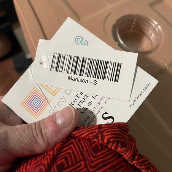 NWT LuLaRoe Madison Skirt Size Small - Picture 3 of 3